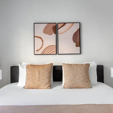 Midtown 2br W Doorman Wd Nr Park Nyc-1246 *