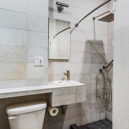 Apartment Newly Renovated Soho 2br On Kenmare Sq Nyc-705 *