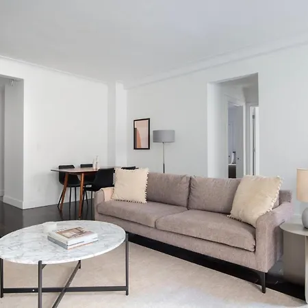 Midtown 2br W Roofdeck Wd Nr Park Nyc-1245 * New York