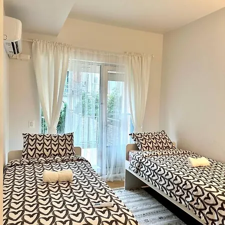 Apartment Modern In Heart Of Brooklyn New York