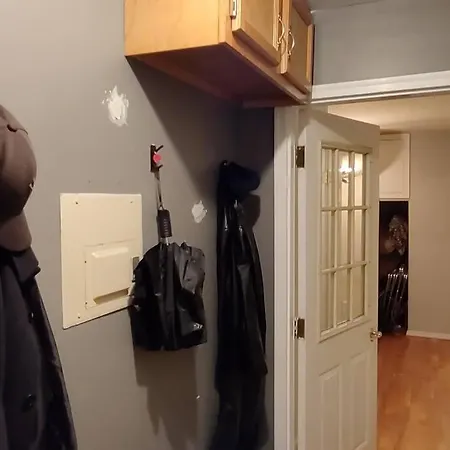 Homestay Private In 4 Bedroom Ground Near Subway New York