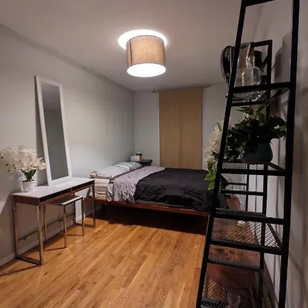 Homestay Private In 4 Bedroom Ground Near Subway