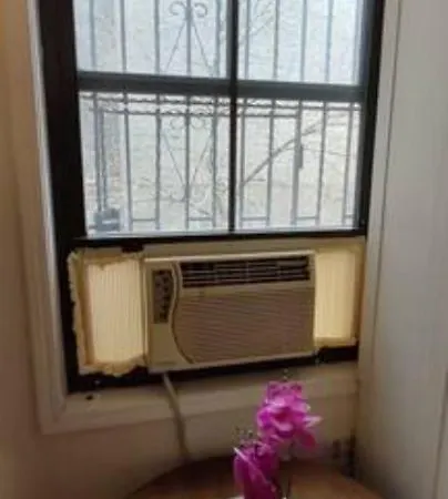 Comfy At Great Townhouse In Williamsburg New York