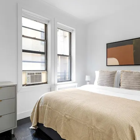 Midtown 2br W Roofdeck Doorman Nr Park Nyc-1247 *