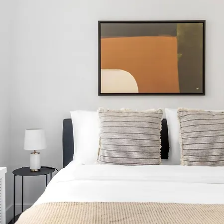 Apartment Midtown 2br W Roofdeck Doorman Nr Park Nyc-1247 New York