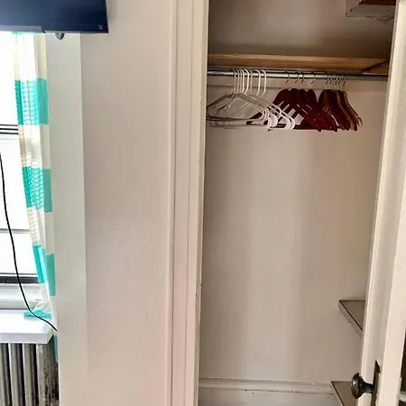 Homestay Woodside, Queens *