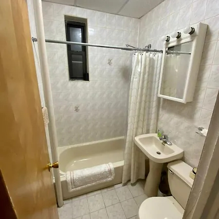 Homestay Woodside, Queens *