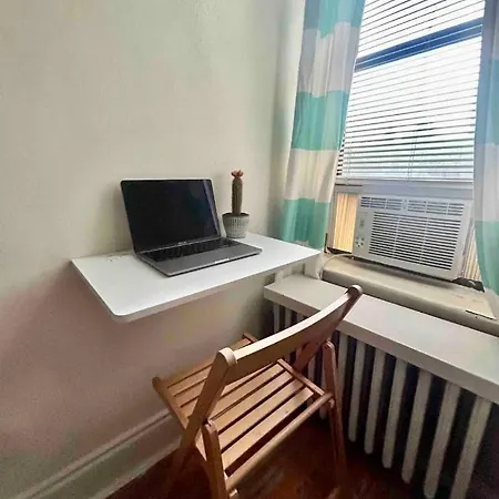 Woodside, Queens Homestay *