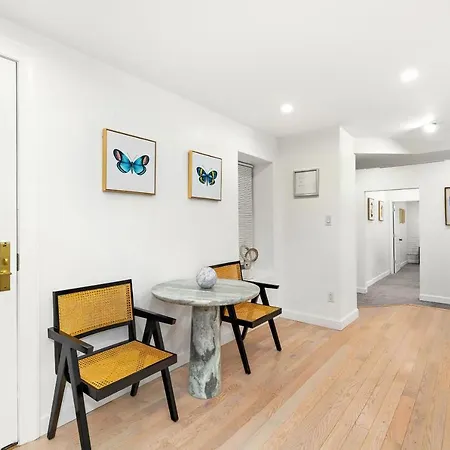 Luxurious 4 Bedroom Townhouse Villa