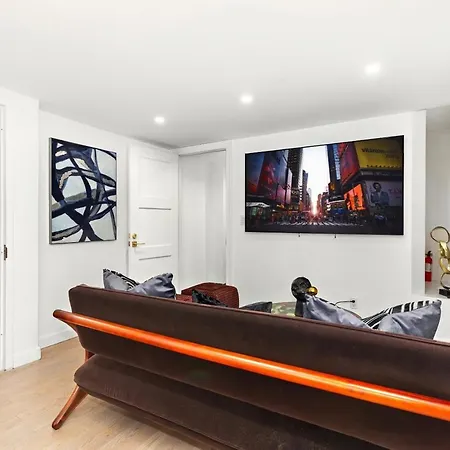 Villa Luxurious 4 Bedroom Townhouse New York