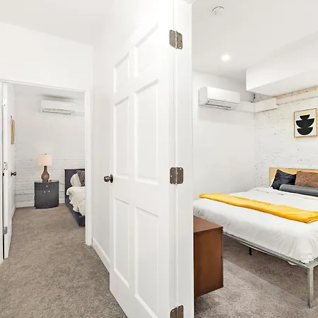 Villa Luxurious 4 Bedroom Townhouse
