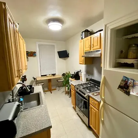 Woodside, Queens Homestay