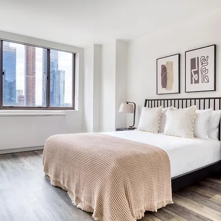 Midtown W 2br W Gym Elevator Doorman Wd Nyc-836 * New York