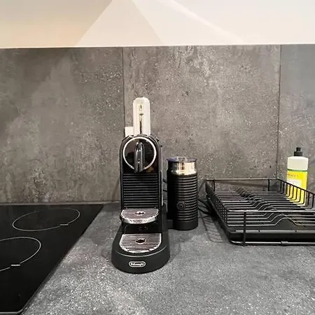 New Ample And Cozy One Bedroom In Brooklyn At Rem-casa