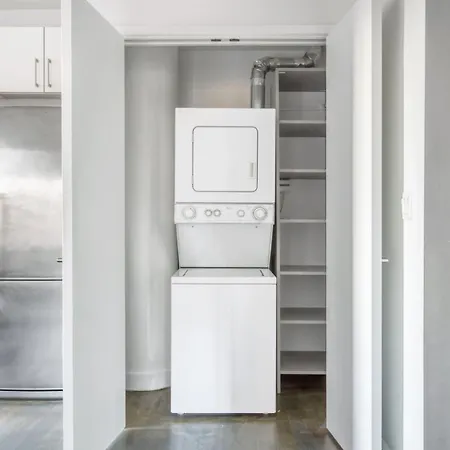 Tasteful Midtown W 1br W Gym Nr Times Sq Nyc-643