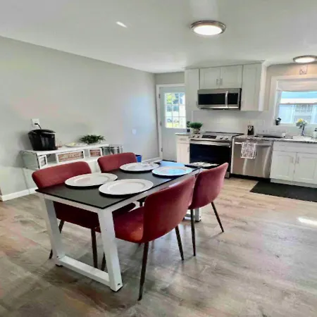 Beautiful 1 Bd 1 Ba At East Side * New York