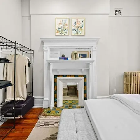 Holiday home Spacious 3-bed Brownstone Near Columbia Uni *