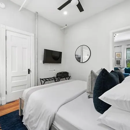 Holiday home Newly Renovated 3br Oasis Walk To Columbia Uni