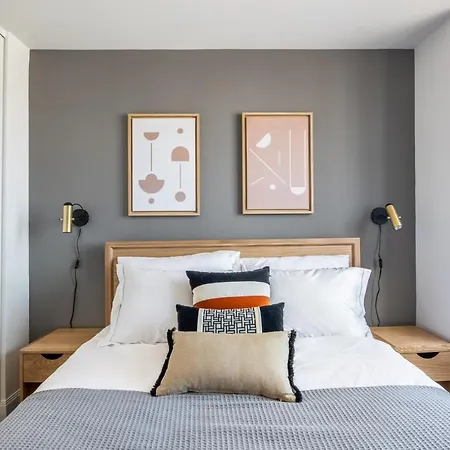 Ues 1br W Gym Doorman Balcony Stunning Roof Nyc-503 * New York