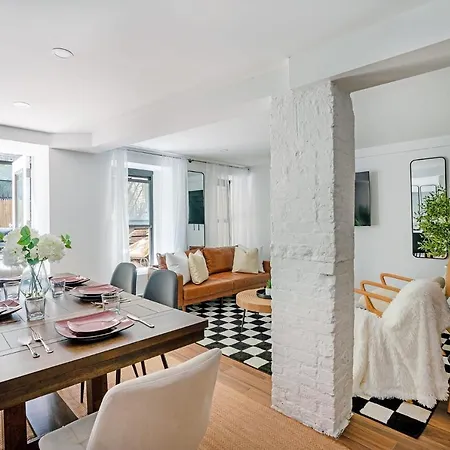 Apartment 91-1d 3br 2baths Duplex With A Private Back Yard - Gym