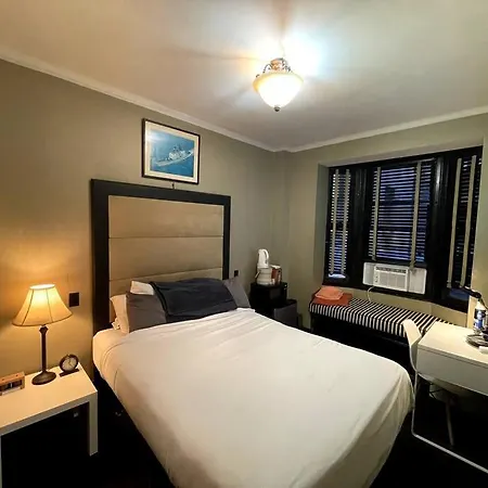 Hotel-style Studio/1-bathmidtown New York