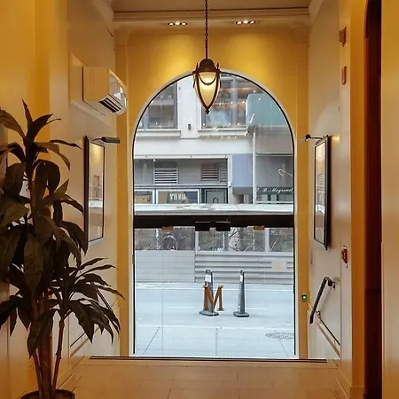 Hotel-style Studio/1-bathmidtown New York