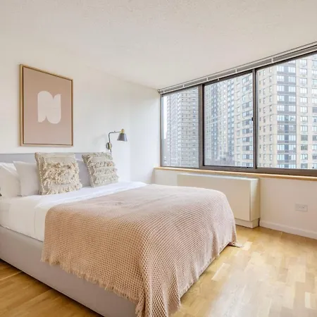 Apartment Ues 2br W Doorman Gym Nr Park Nyc-1299 *