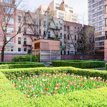 Ues 2br W Doorman Gym Nr Park Nyc-1299 New York
