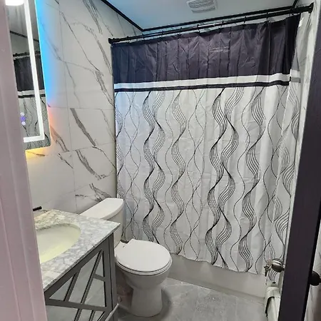 Apartment Cozy Shared With Host *