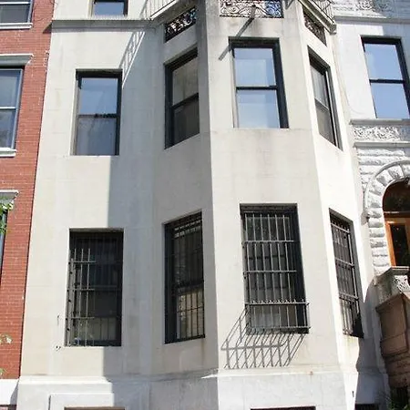 Hostel Royal Park *