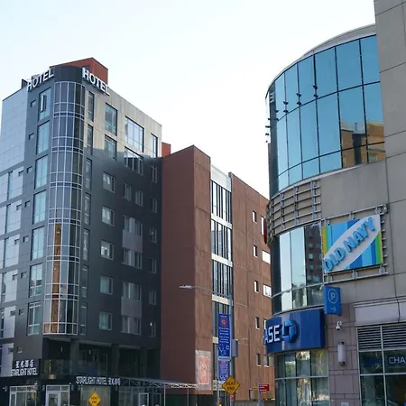 Hotel Starlight Near Lga Airport 3*