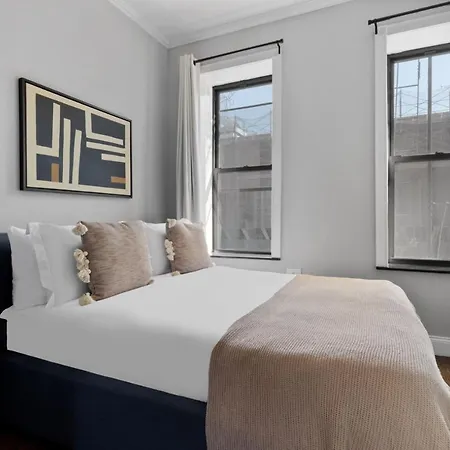 Les 2br W Private Balcony Wd Nr Park Nyc-1277 *