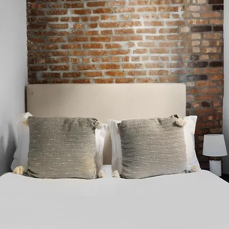 Les 2br W Private Balcony Wd Nr Park Nyc-1277