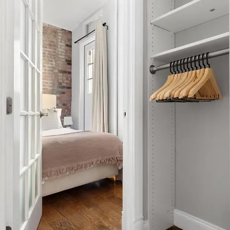 Les 2br W Private Balcony Wd Nr Park Nyc-1277 Apartment