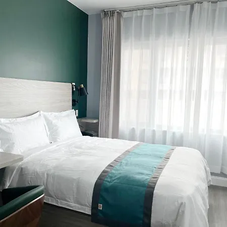Hotel Starlight Near Lga Airport New York
