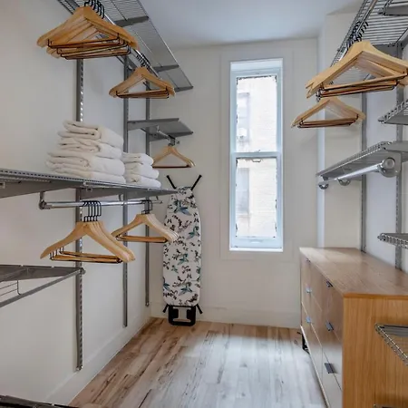 Apartment Midtown 2br W Elevator Wd Nr Park Nyc-1248 New York