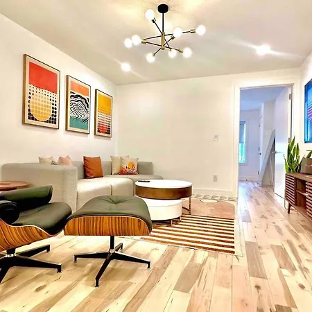 Bright, Airy, Luxe Hideaway”w” Private Backyard * New York