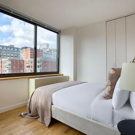 Ues 2br W Elevator Doorman Nr Transportation Nyc-1297 Apartment New York