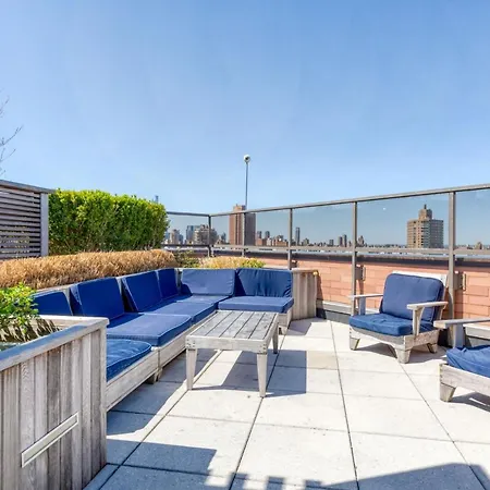 Ues 2br W Elevator Doorman Nr Transportation Nyc-1297