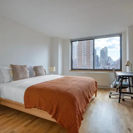 Ues 2br W Elevator Doorman Nr Transportation Nyc-1297