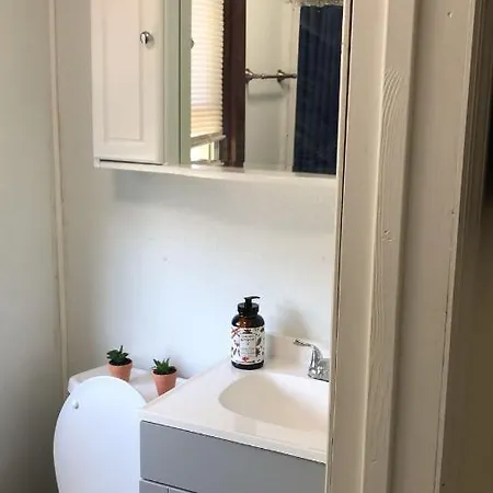 Cozy With Private Bathroom * New York