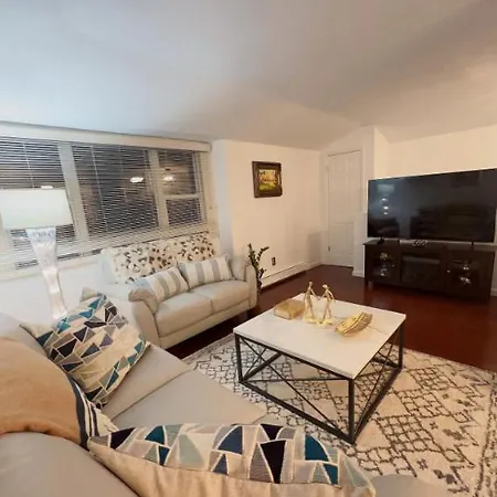Trendy 2br In Nyc! New York