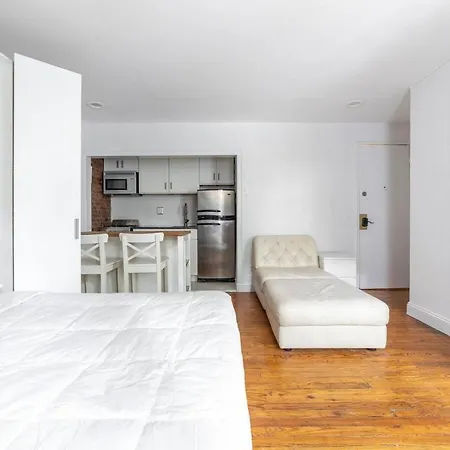 Apartment 1410: Greene New York