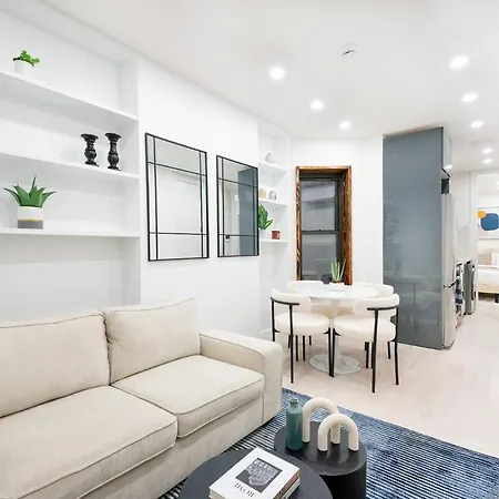 Apartment 48-4fw Newly Renovated W D Midtown New York