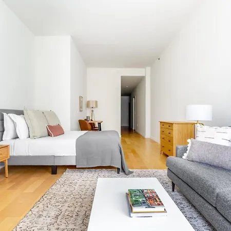 Fidi W Doorman Gym Nr Wtcwall St Nyc-543 Apartment *