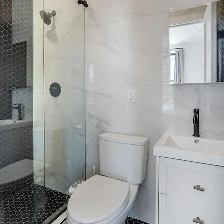 Apartment Modern Three Bedroom Brooklyn Condo-hotel New York
