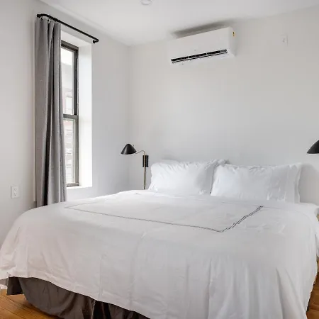 Modern Three Bedroom Brooklyn Condo-hotel *