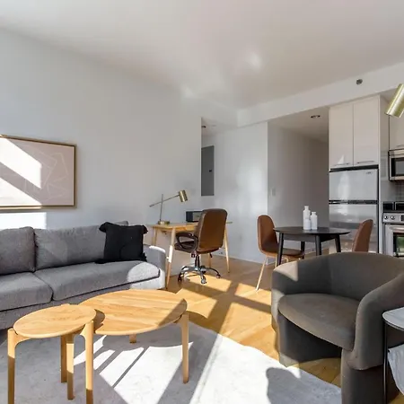 Murray Hill 1br W Gym Nr Empire State Building Nyc-1304 New York
