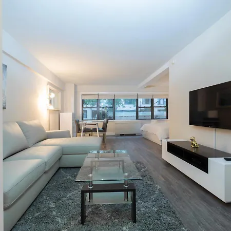 Excellent Studio At Ues New York