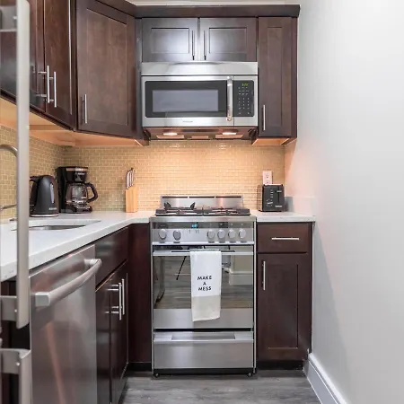 Excellent Studio At Ues * New York